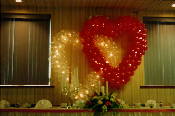 Lighted hearts for your head table